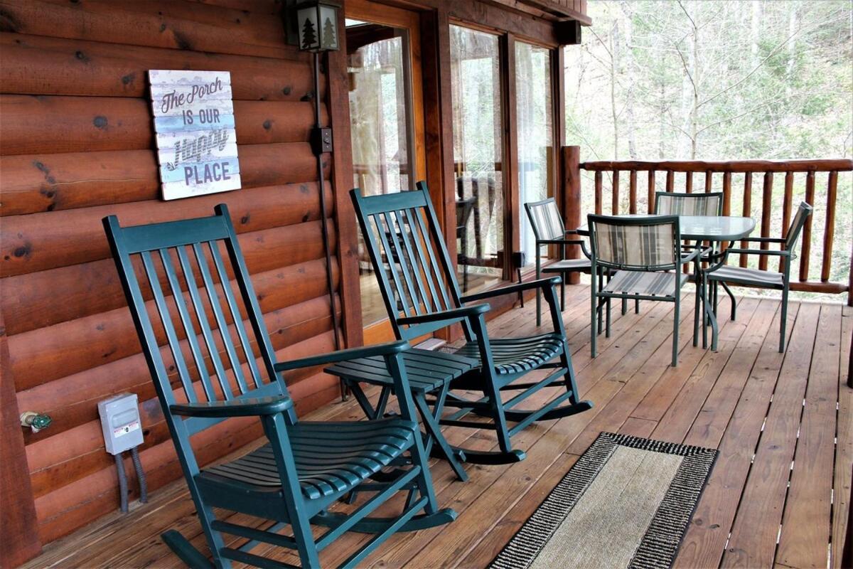 Mountain Joy -Private Treehouse Style Cabin That Sleeps 4-Free Tickets Gatlinburg Ngoại thất bức ảnh