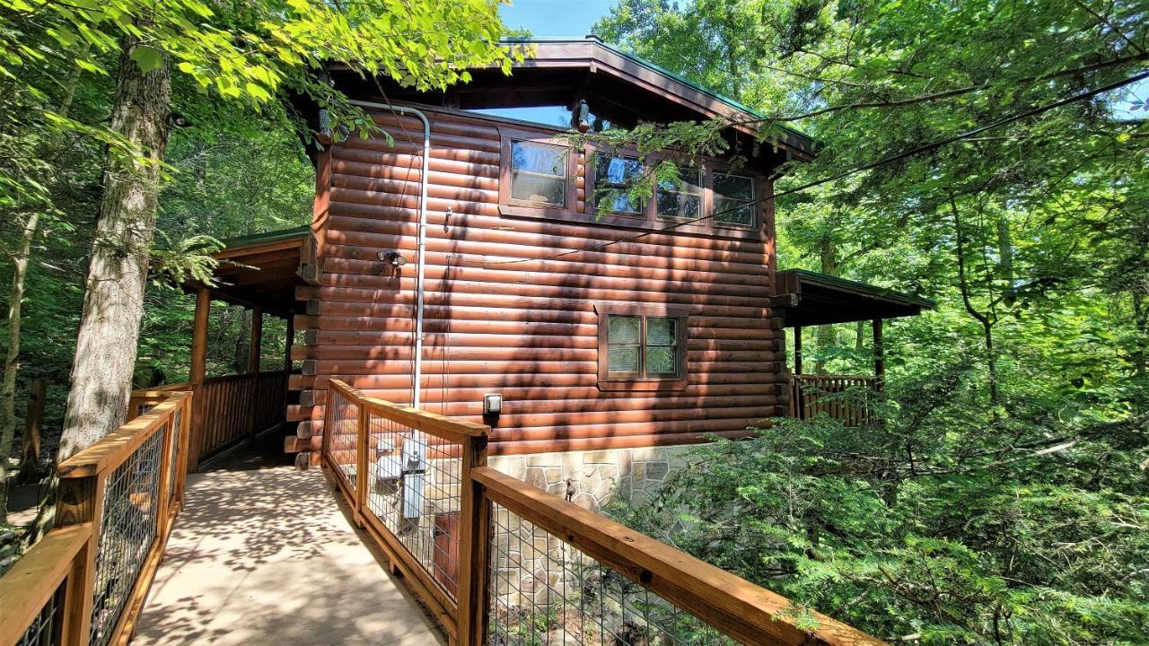 Mountain Joy -Private Treehouse Style Cabin That Sleeps 4-Free Tickets Gatlinburg Ngoại thất bức ảnh