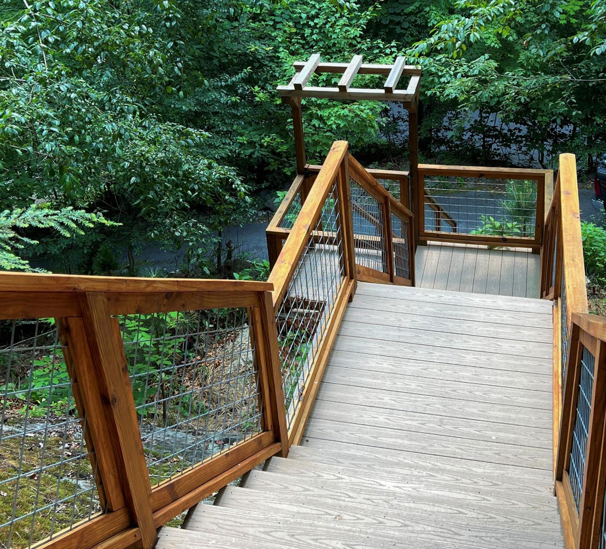 Mountain Joy -Private Treehouse Style Cabin That Sleeps 4-Free Tickets Gatlinburg Ngoại thất bức ảnh